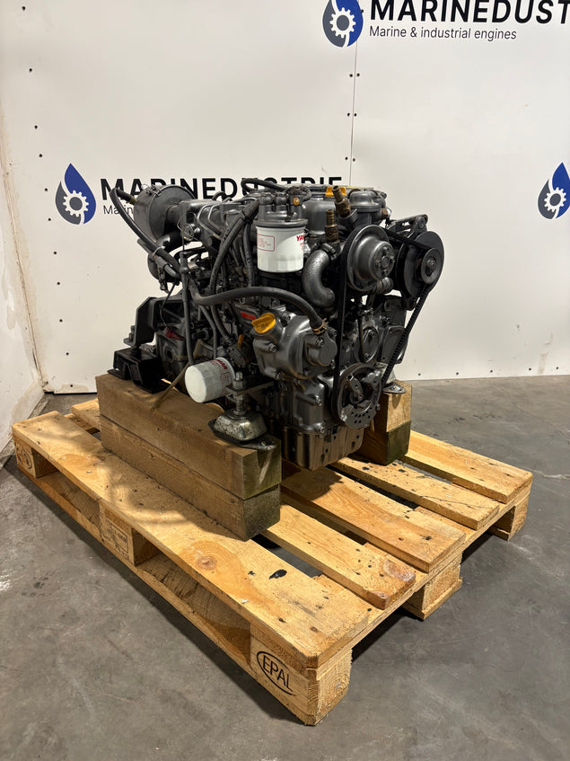 Yanmar 3JH2E 38PK marine engine KBW10 2.45 Reversing gear
