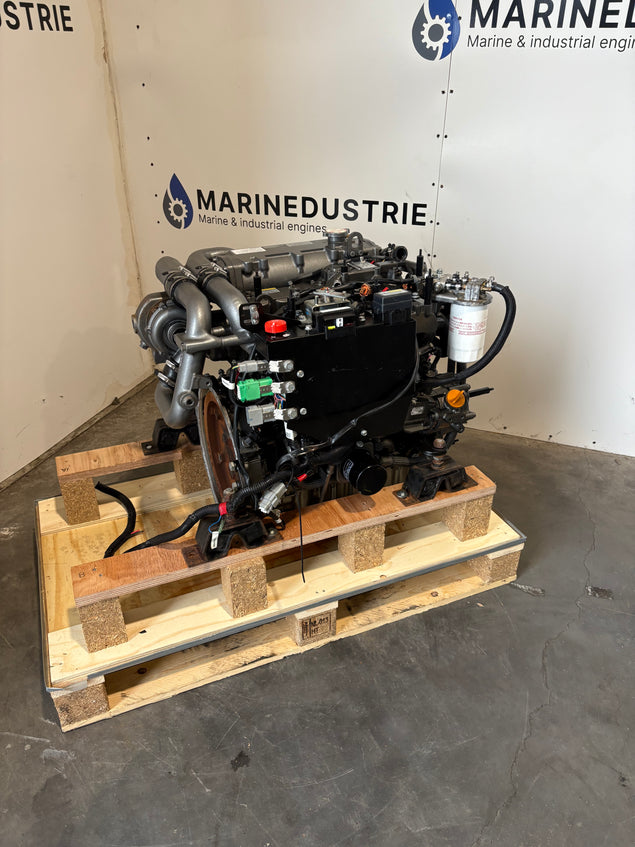 Yanmar 4JH80 Marine Engine (For parts)