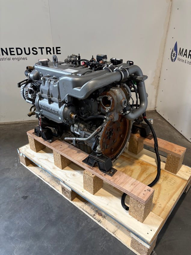 Yanmar 4JH80 Marine Engine (For parts)