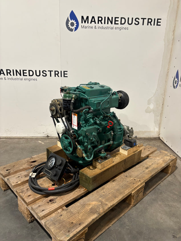 Volvo Penta 2002 18 HP (Direct cooled) with MS2B reversing gear