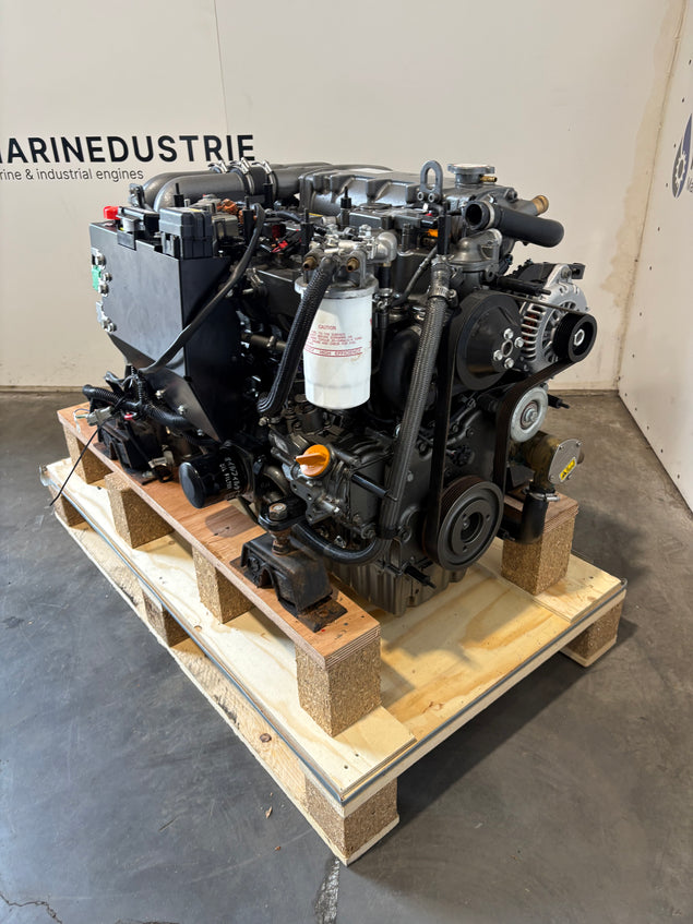Yanmar 4JH80 Marine Engine (For parts)