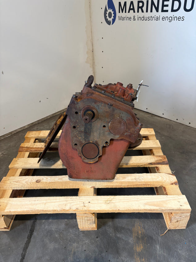 PRM 402D4 Hydraulic reversing gearbox
