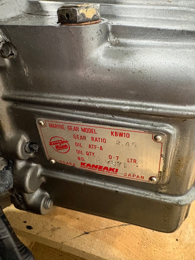Yanmar 3JH2E 38PK marine engine KBW10 2.45 Reversing gear