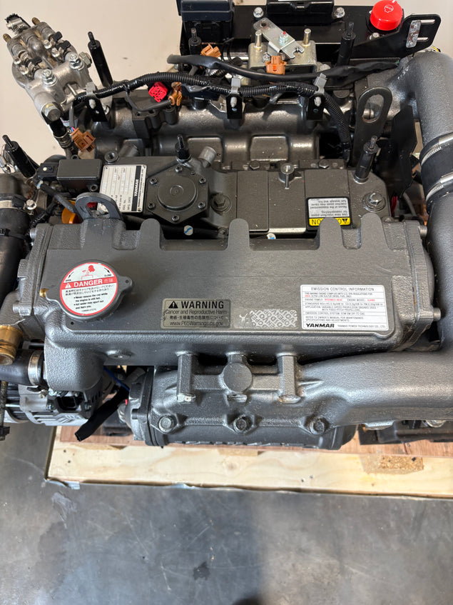 Yanmar 4JH80 Marine Engine (For parts)