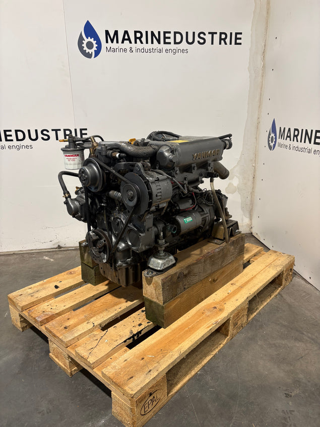 Yanmar 3JH2E 38PK marine engine KBW10 2.45 Reversing gear