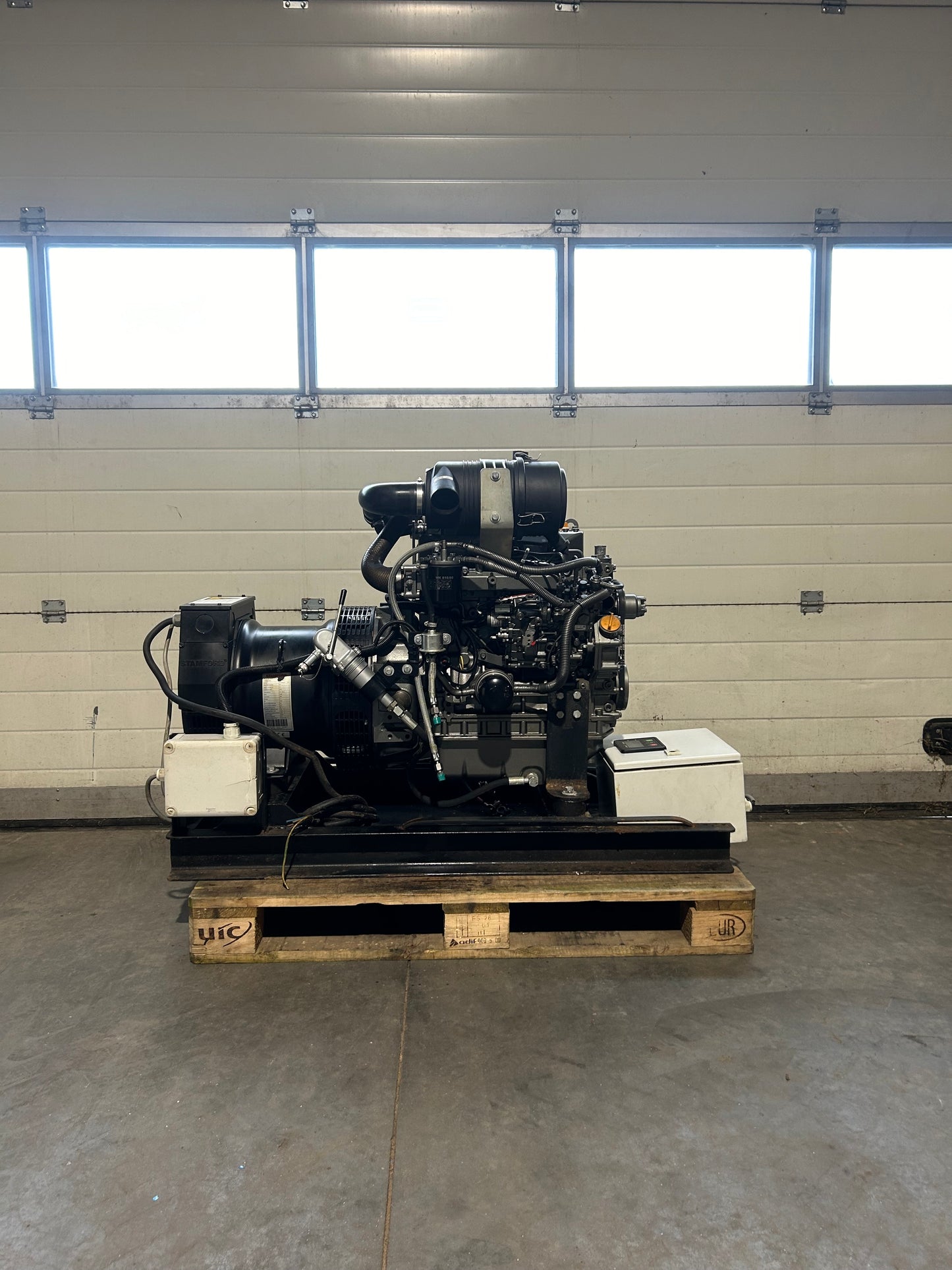 Yanmar 4TNV84T 20KVA Stamford generatorset