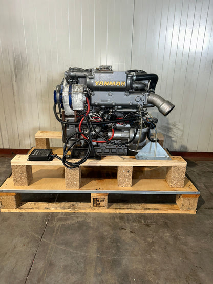 Yanmar 3JH3E ( Saildrive motor )