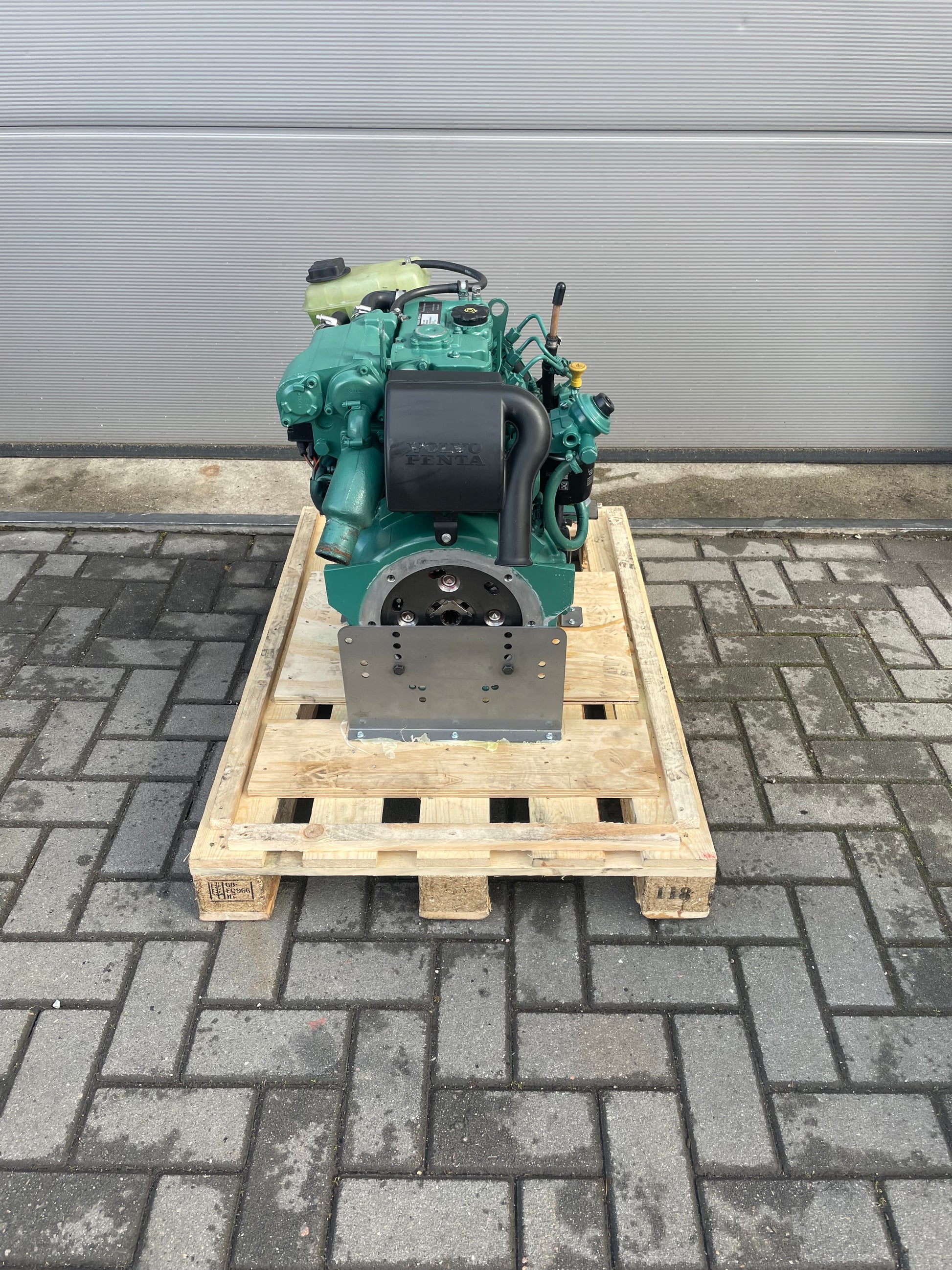 Volvo Penta D1-30F – MarineDustrie